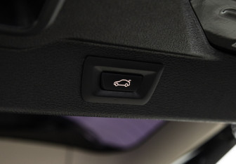 Подержанный автомобиль BMW X5 2016 года (30 фото)