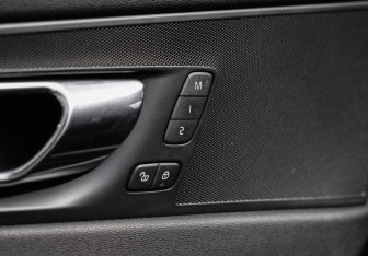 Подержанный автомобиль Volvo XC60 2018 года (25 фото)