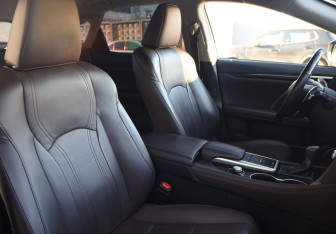 Подержанный автомобиль Lexus RX 2020 года (29 фото)