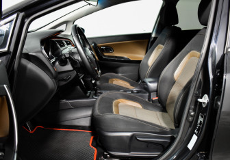 Подержанный автомобиль Kia Ceed Wagon 2016 года (10 фото)