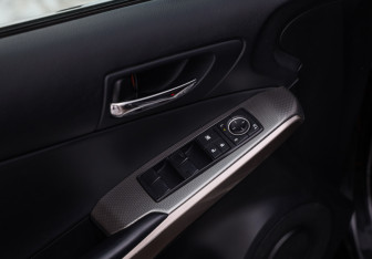 Подержанный автомобиль Lexus IS Sedan 2014 года (26 фото)