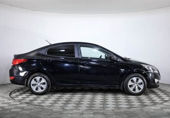 Подержанный автомобиль Hyundai Solaris Sedan 2016 года (4 фото)