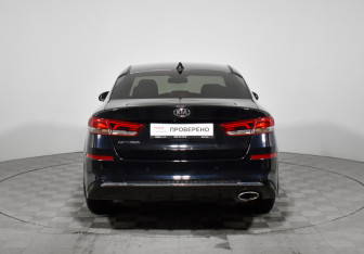 Подержанный автомобиль Kia Optima Sedan 2019 года (6 фото)