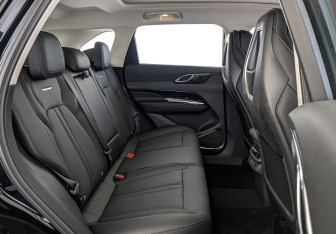 Новый Hongqi HS3 2025 (12 фото)