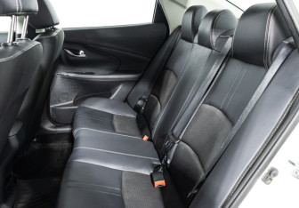 Подержанный автомобиль Changan Alsvin 2023 года (10 фото)