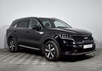 Подержанный автомобиль Kia Sorento 2021 года (3 фото)