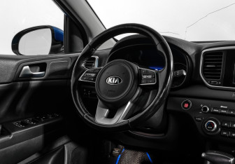 Подержанный автомобиль Kia Sportage 2019 года (15 фото)