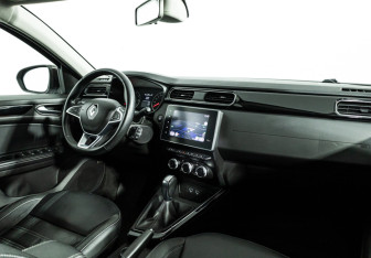 Подержанный автомобиль Renault Arkana 2019 года (9 фото)