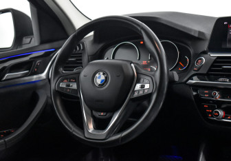 Подержанный автомобиль BMW X4 2019 года (14 фото)
