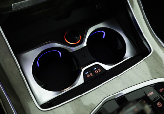 Подержанный автомобиль BMW X7 2020 года (12 фото)