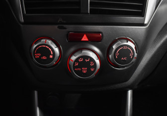 Подержанный автомобиль Subaru Forester Suv 2011 года (15 фото)