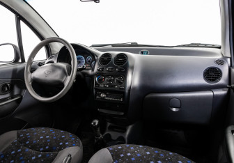 Подержанный автомобиль Daewoo Matiz 2013 года (14 фото)