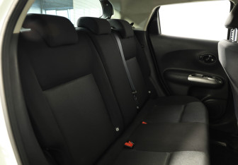 Подержанный автомобиль Nissan Juke 2014 года (15 фото)