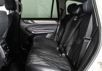 Подержанный автомобиль Tank 500 2023 года (10 фото)