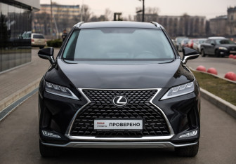 Подержанный автомобиль Lexus RX 2021 года (4 фото)