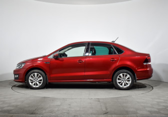 Подержанный автомобиль Volkswagen Polo Sedan 2020 года (8 фото)