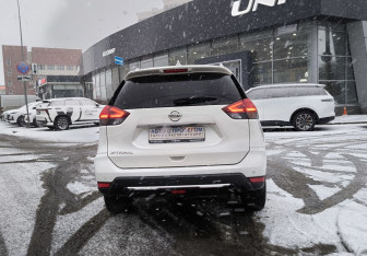 Подержанный автомобиль Nissan X-Trail 2020 года (5 фото)