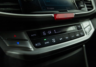 Подержанный автомобиль Honda Accord Sedan 2013 года (16 фото)