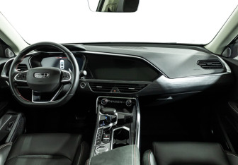 Подержанный автомобиль Geely Tugella 2021 года (13 фото)