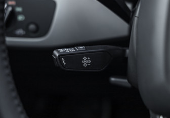 Подержанный автомобиль Audi A4 Sedan 2018 года (13 фото)