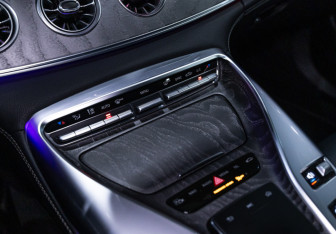 Подержанный автомобиль Mercedes-Benz AMG GT Liftback 2019 года (23 фото)