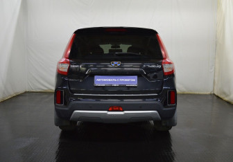 Подержанный автомобиль Geely Emgrand X7 2019 года (6 фото)