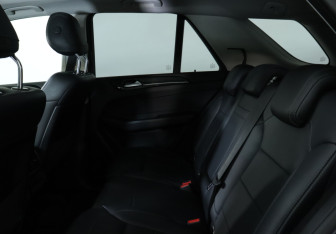 Подержанный автомобиль Mercedes-Benz GLE 2016 года (21 фото)