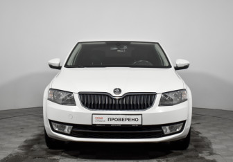 Подержанный автомобиль Skoda Octavia Liftback 2014 года (2 фото)