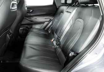 Подержанный автомобиль Chery Tiggo 4 2025 года (10 фото)