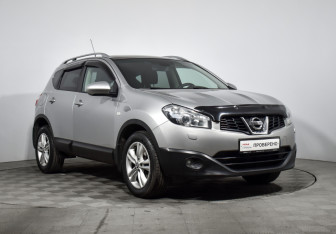 Подержанный автомобиль Nissan Qashqai 2010 года (3 фото)
