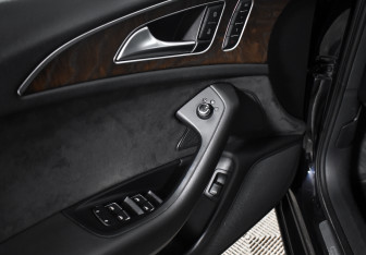 Подержанный автомобиль Audi A6 Sedan 2014 года (10 фото)