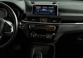 Подержанный автомобиль BMW X1 2021 года (14 фото)