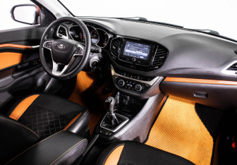 Подержанный автомобиль LADA (ВАЗ) Vesta Wagon 2019 года (14 фото)