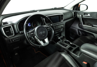 Подержанный автомобиль Kia Sportage 2019 года (11 фото)
