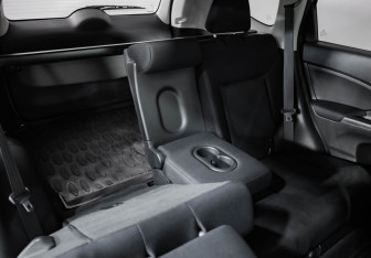 Подержанный автомобиль Honda CR-V 2015 года (32 фото)