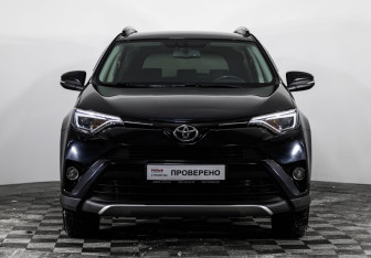 Подержанный автомобиль Toyota RAV4 2018 года (2 фото)