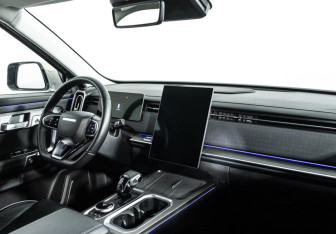 Подержанный автомобиль Jaecoo J7 2024 года (9 фото)