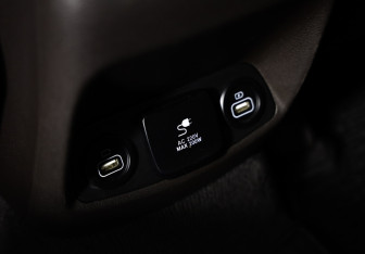 Подержанный автомобиль Hyundai Santa Fe 2022 года (28 фото)