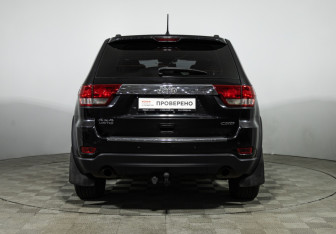 Подержанный автомобиль Jeep Grand Cherokee 2012 года (6 фото)