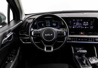 Подержанный автомобиль Kia Sportage 2022 года (14 фото)