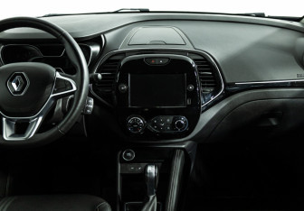 Подержанный автомобиль Renault Kaptur 2021 года (14 фото)