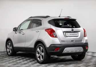 Подержанный автомобиль Opel Mokka 2012 года (7 фото)