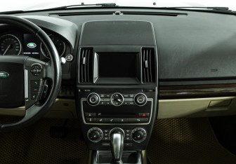 Подержанный автомобиль Land Rover Freelander 2014 года (14 фото)