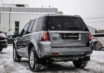 Подержанный автомобиль Land Rover Freelander 2013 года (9 фото)