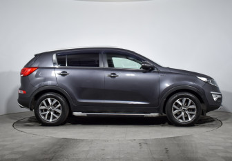 Подержанный автомобиль Kia Sportage 2015 года (4 фото)