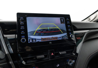 Подержанный автомобиль Toyota Camry Sedan 2021 года (40 фото)