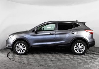 Подержанный автомобиль Nissan Qashqai 2018 года (8 фото)
