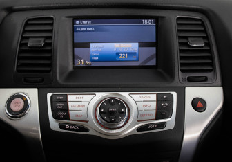 Подержанный автомобиль Nissan Murano Suv 2010 года (16 фото)