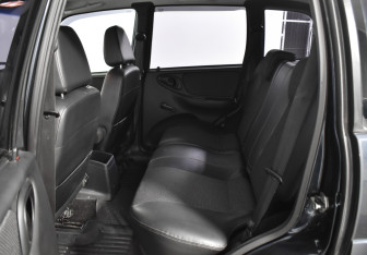 Подержанный автомобиль Chevrolet Niva 2013 года (12 фото)