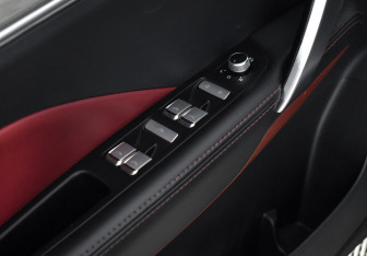 Подержанный автомобиль Geely Coolray 2021 года (10 фото)